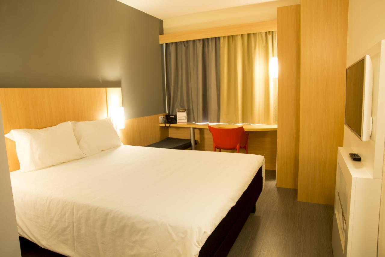 Ibis Aracruz Hotel Buitenkant foto